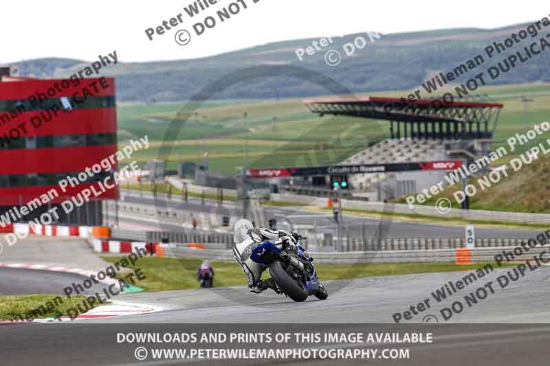 cadwell no limits trackday;cadwell park;cadwell park photographs;cadwell trackday photographs;enduro digital images;event digital images;eventdigitalimages;navarra;no limits trackdays;peter wileman photography;racing digital images;trackday digital images;trackday photos